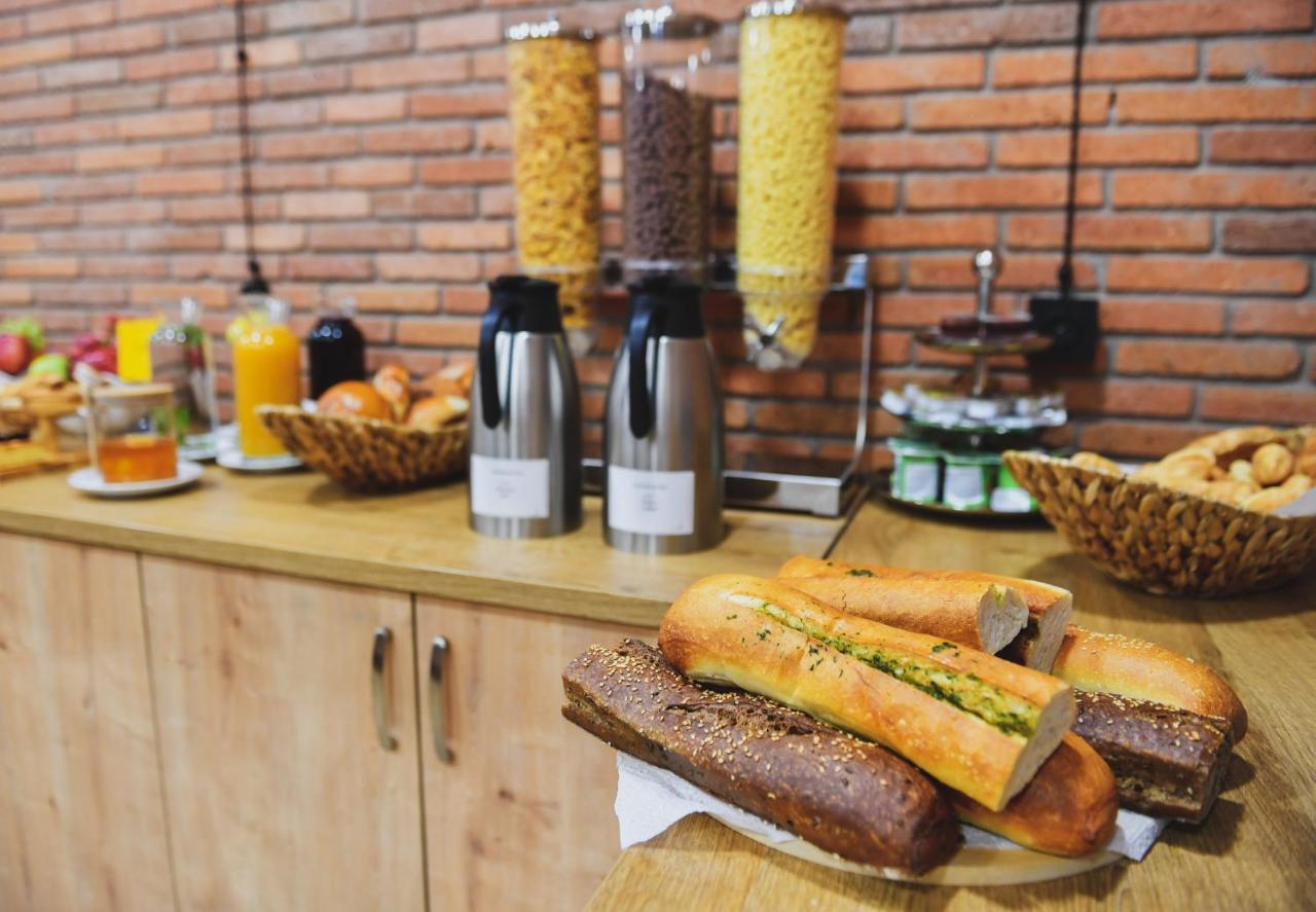 Address Boutique Hotel Тбилиси Экстерьер фото