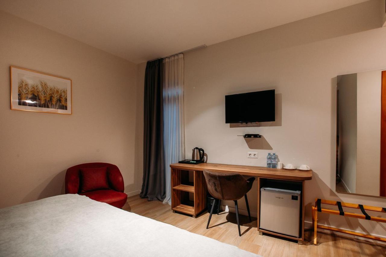 Address Boutique Hotel Тбилиси Экстерьер фото